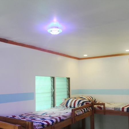 J'S Backpackers Hostel Davao Exterior photo